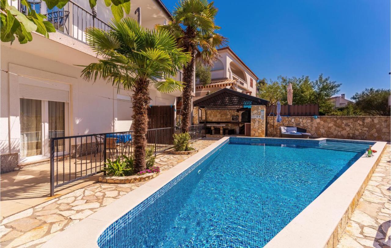 Cozy Apartment In Krk With Kitchen Krk Town Exterior foto